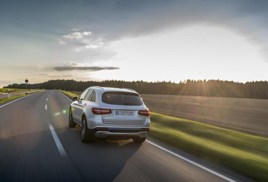 Mercedes-Benz GLC F-Cell 2019 года  (WW) (фото 3 из 40)